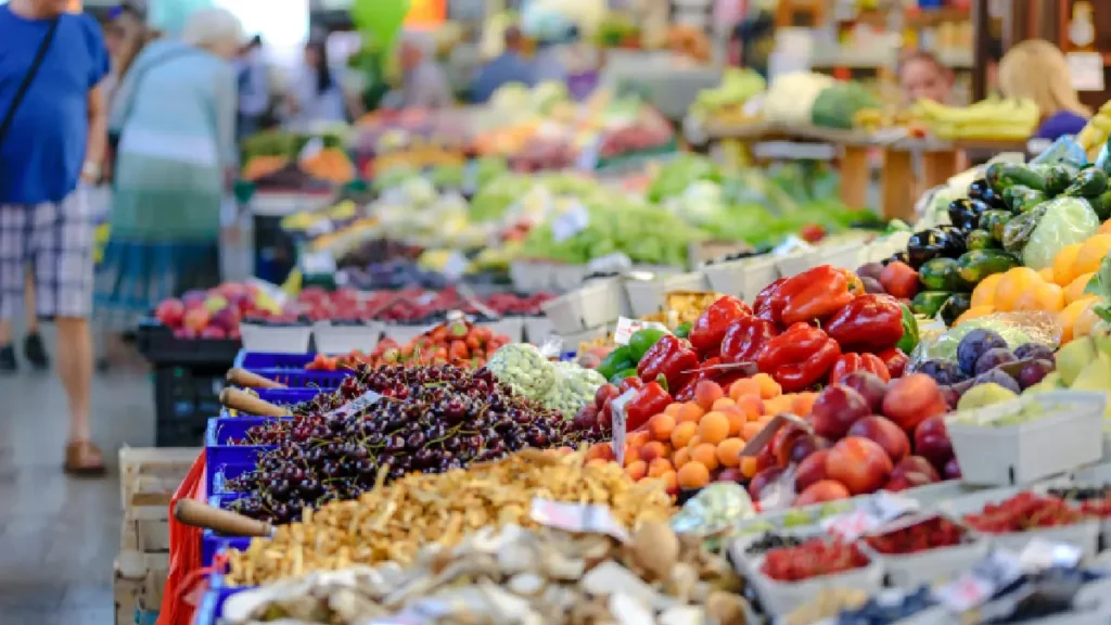 Mercados Hoje: Investidores Acompanham Prévia da Inflação e Balanços no Exterior Antes da Super Quarta