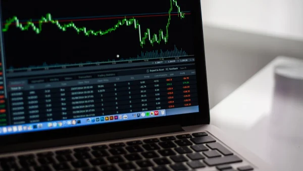 Mercados Hoje: Dados de Inflação e Balanços Corporativos Dominam a Semana