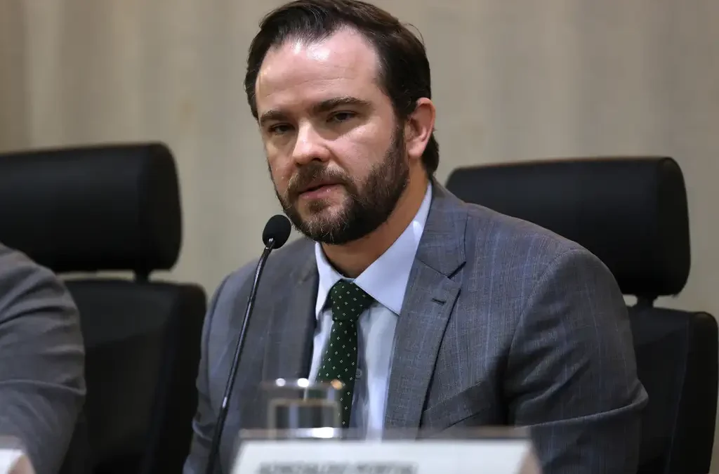 Durigan Revela Nova Equipe do Ministério da Fazenda: Confira os Nomes